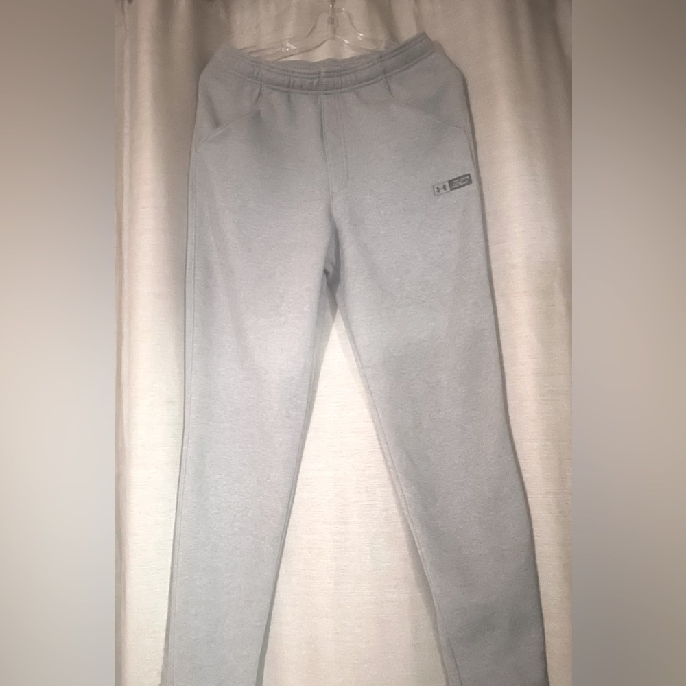 Under Armour Gray Youth jogger XL